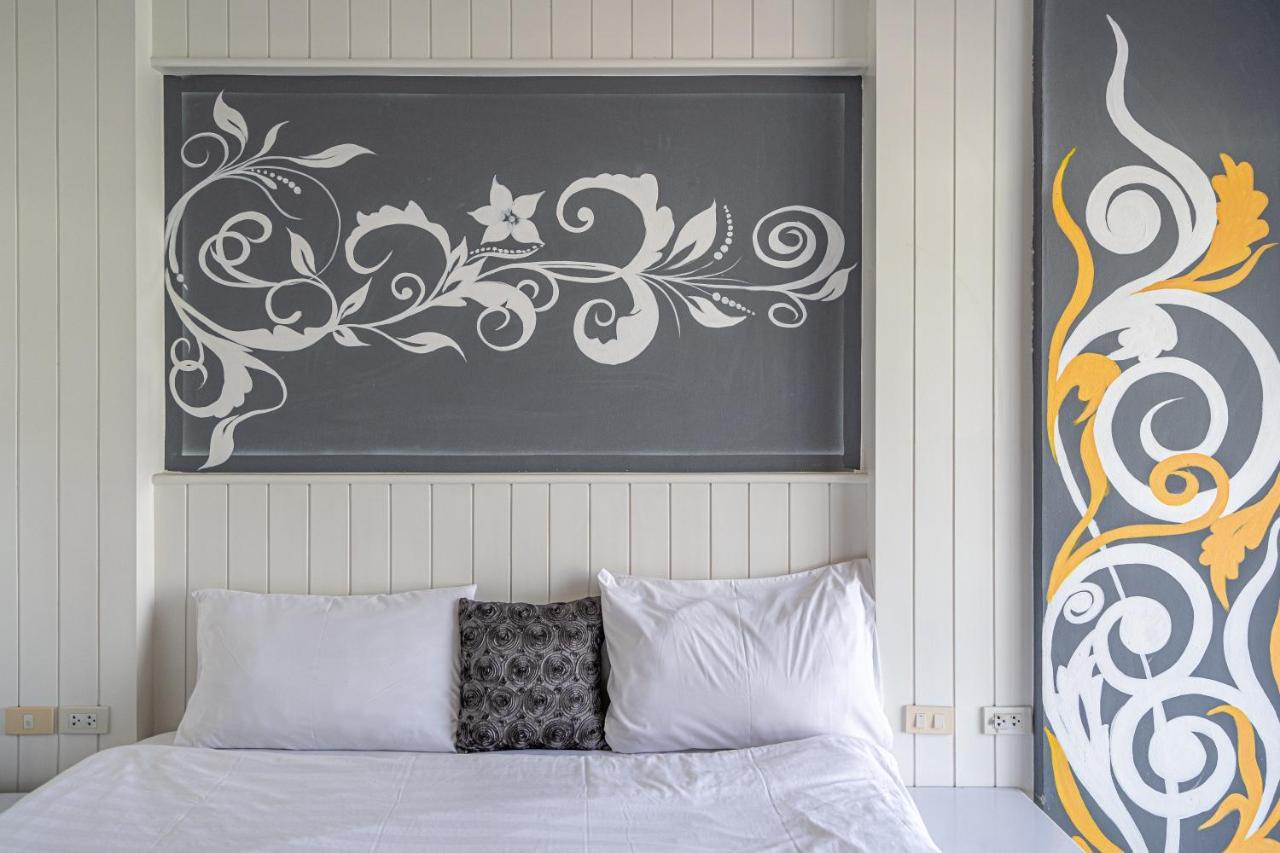 Hotel Santi White House Patong Zewnętrze zdjęcie