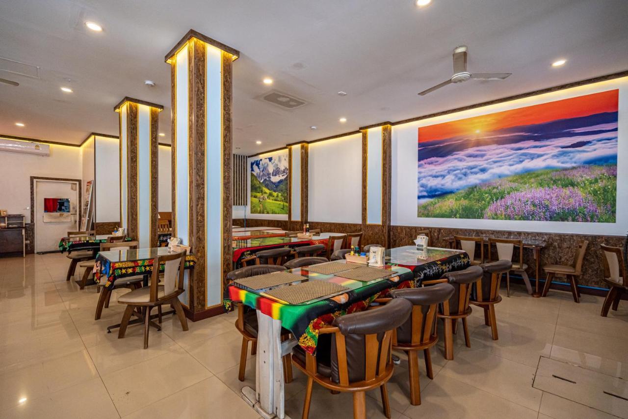 Hotel Santi White House Patong Zewnętrze zdjęcie